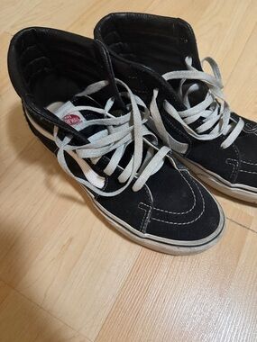 Vans Kids High-Top Skate Sneakers in Black and White